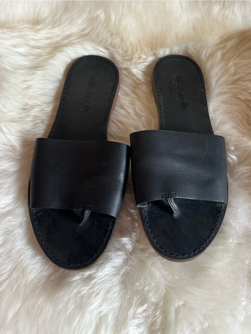 Madewell Black Leather Toe-Loop Slide Sandals